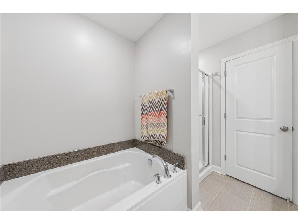 4005 River Valley Way Eagan MN 55122 7054141 image16