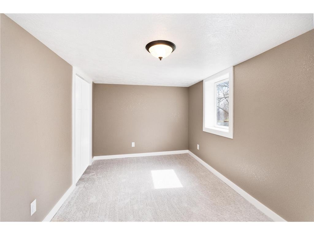 4005 W 9th Street Duluth MN 55807 7070923 image24