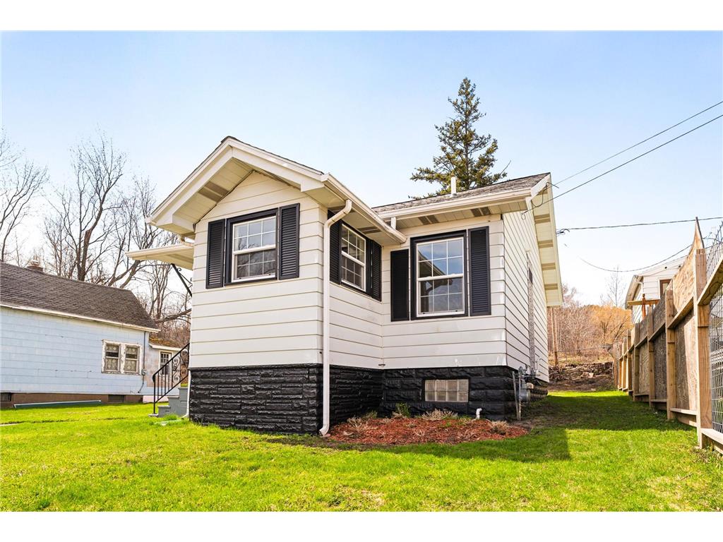 4005 W 9th Street Duluth MN 55807 7070923 image27