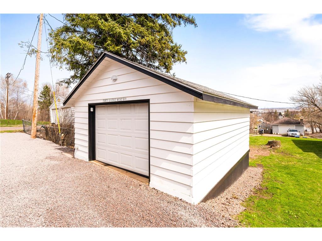 4005 W 9th Street Duluth MN 55807 7070923 image30