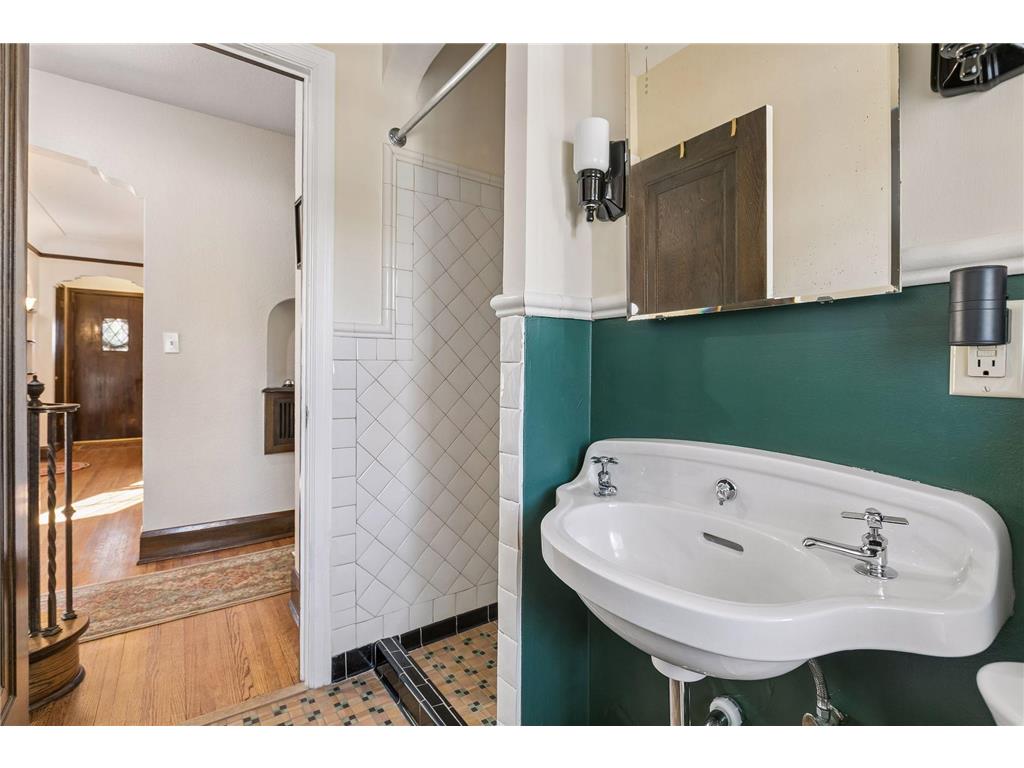 4005 Washburn Avenue N Minneapolis MN 55412 7033936 image23