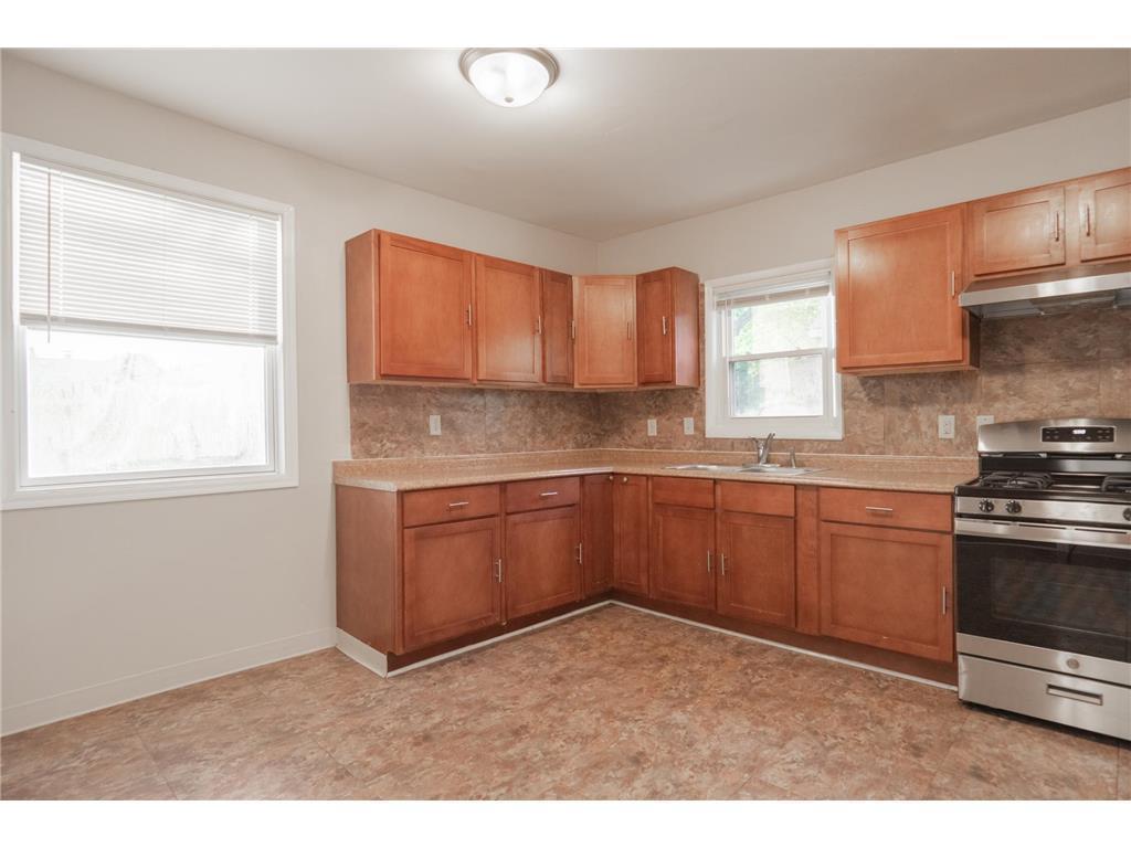 4007 Girard Avenue N Minneapolis MN 55412 6826622 image5