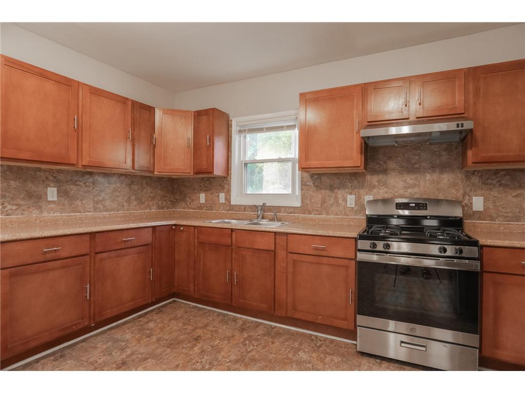 4007 Girard Avenue N Minneapolis MN 55412 6826622 image6