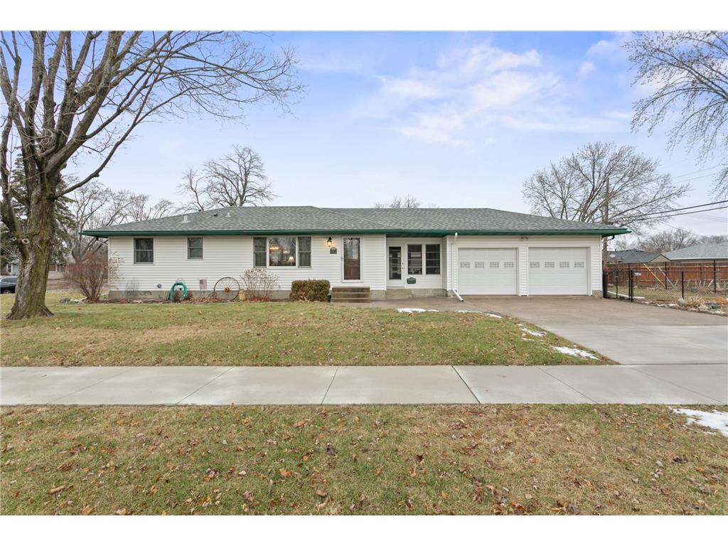 4008 71st Avenue N Brooklyn Center MN 55429 6640131 image1