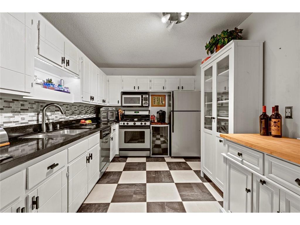 4008 Foss Road #101 Saint Anthony MN 55421 6434034 image1