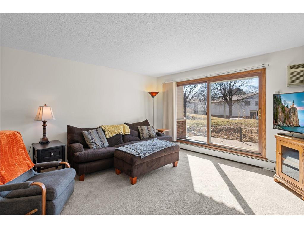 4008 Foss Road #102 Saint Anthony MN 55421 6505997 image1