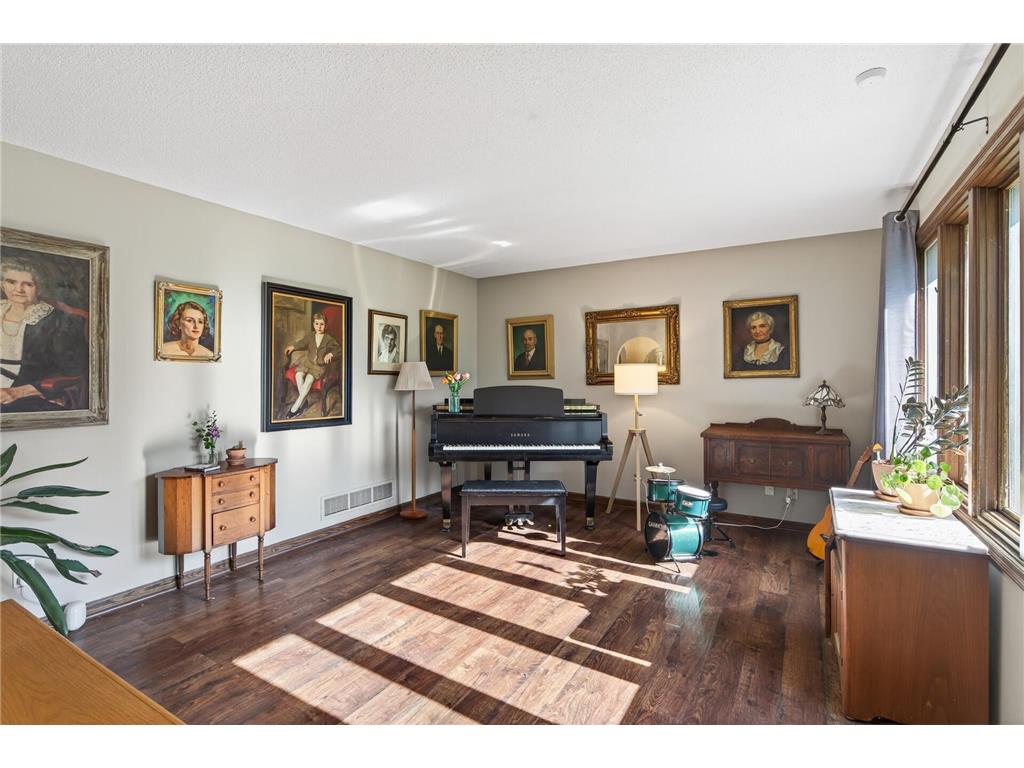 4008 Macalaster Drive NE Saint Anthony MN 55421 7074867 image12