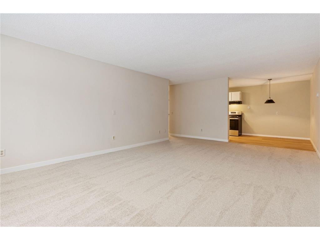 4009 Heritage Hills Drive #202 Bloomington MN 55437 6825925 image10