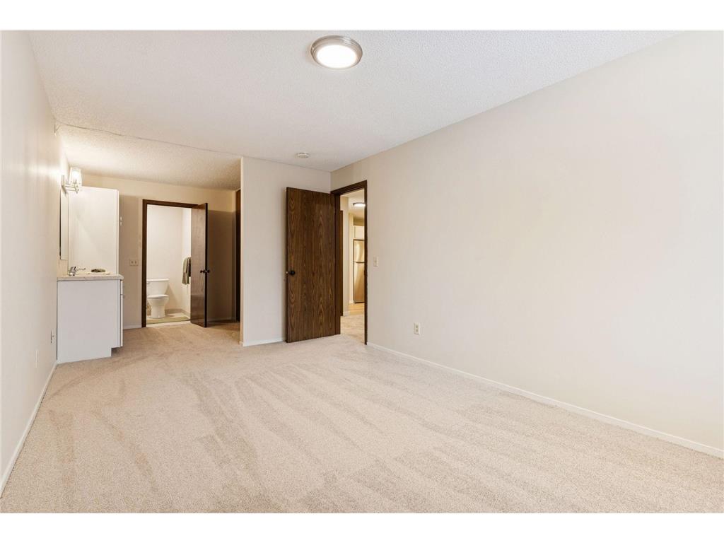 4009 Heritage Hills Drive #202 Bloomington MN 55437 6825925 image12