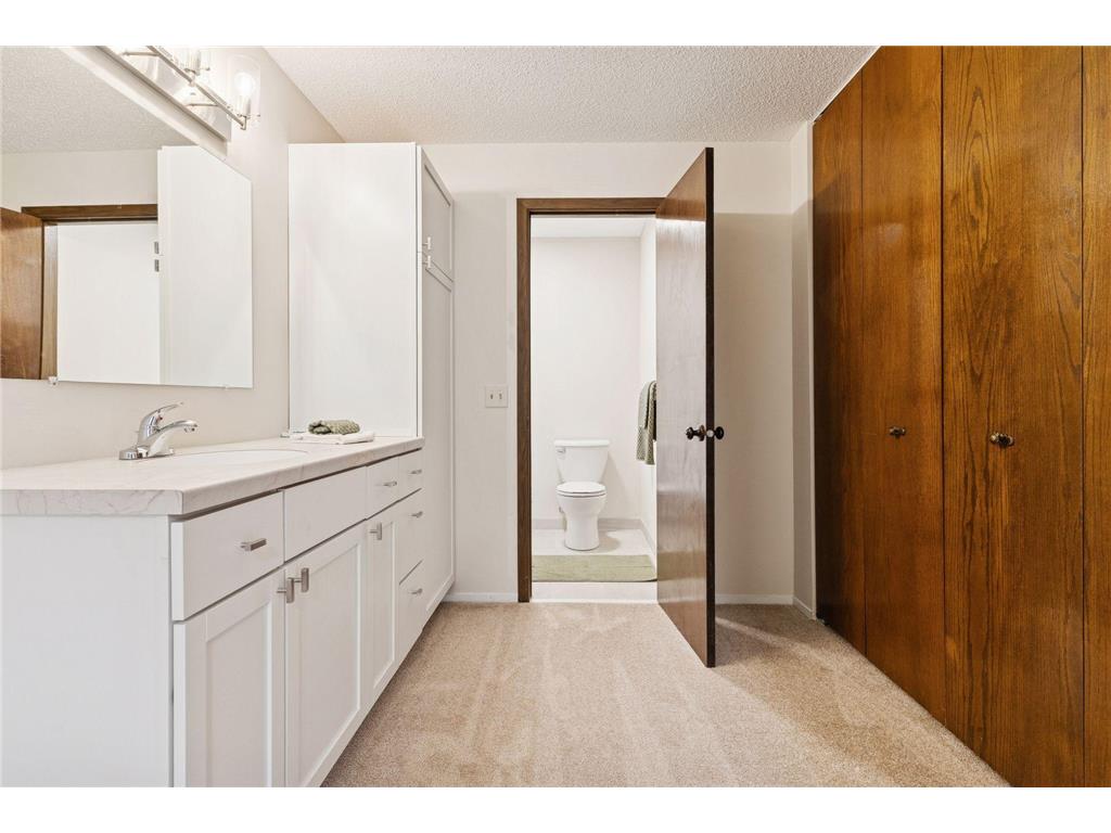 4009 Heritage Hills Drive #202 Bloomington MN 55437 6825925 image16