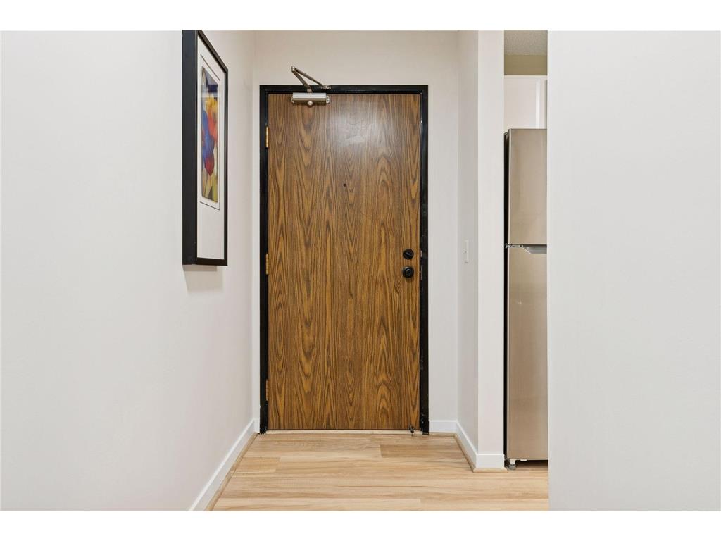 4009 Heritage Hills Drive #202 Bloomington MN 55437 6825925 image3