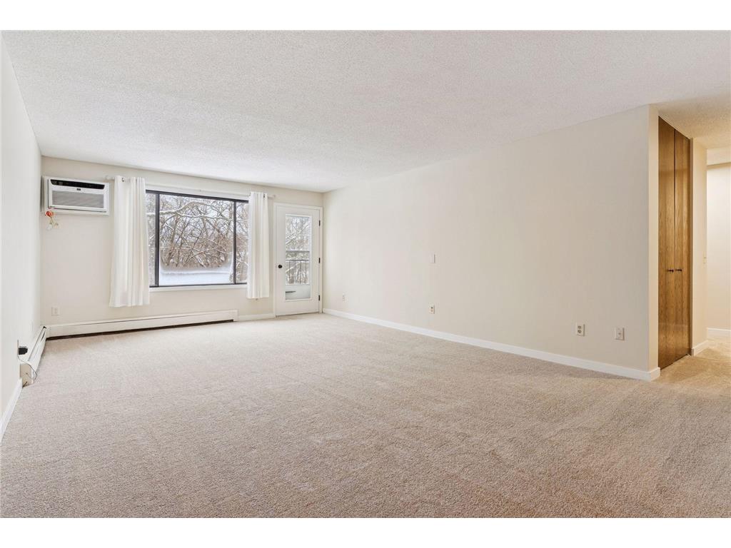 4009 Heritage Hills Drive #202 Bloomington MN 55437 6825925 image9