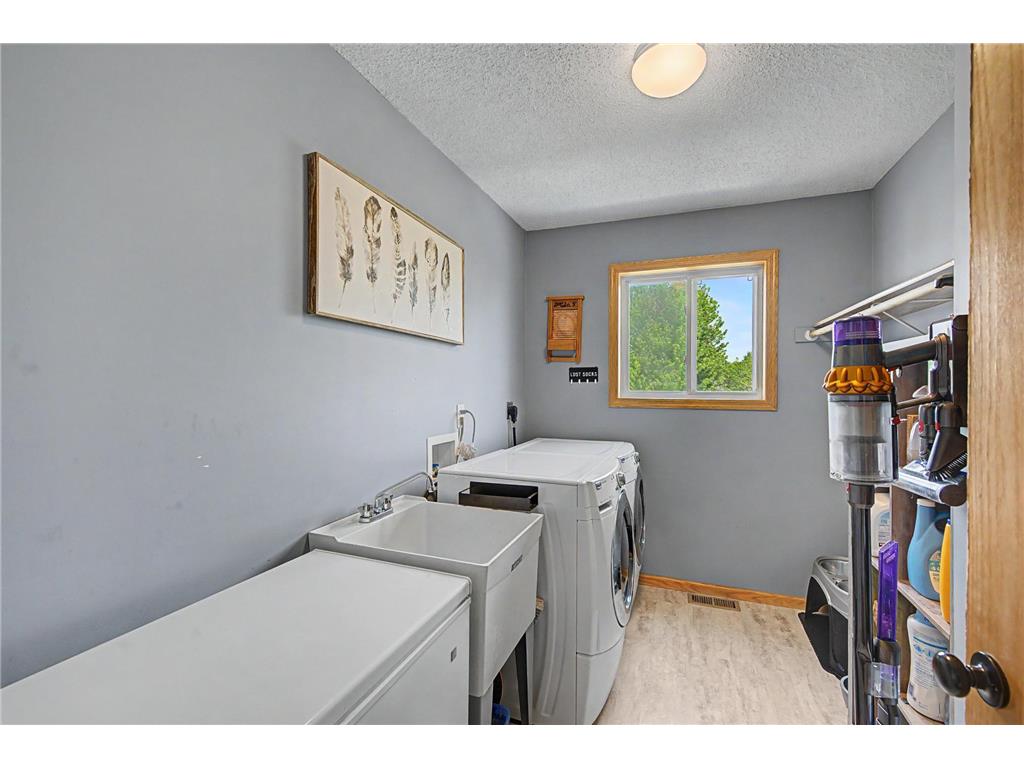 401 10th Street SE Freeport MN 56331 7073616 image20