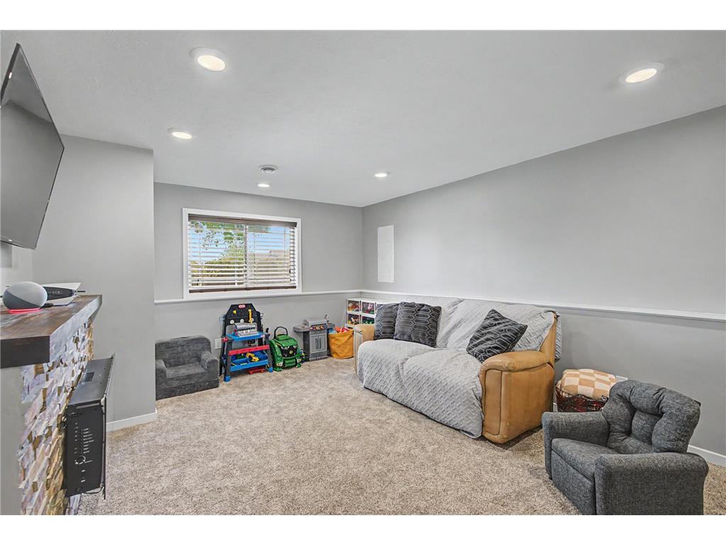 401 10th Street SE Freeport MN 56331 7073616 image30