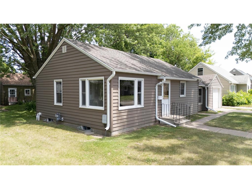 401 13th Avenue NE Austin MN 55912 - Mill Pond 7068770 image1