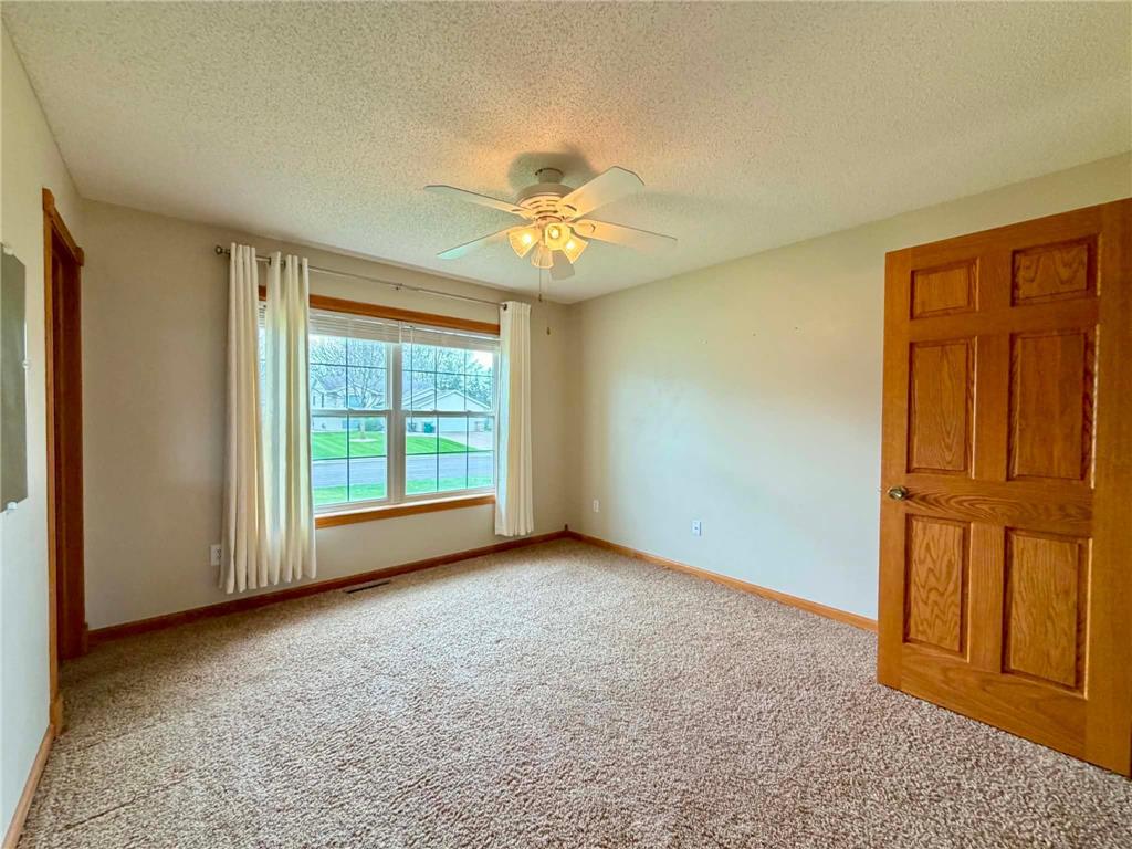 401 17th Street W Glencoe MN 55336 7064016 image13