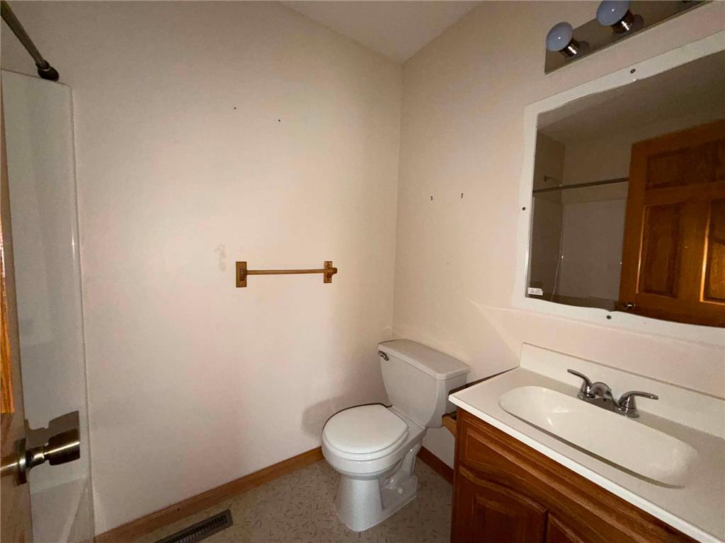 401 17th Street W Glencoe MN 55336 7064016 image17