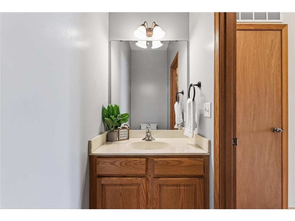 401 19th Place SE Cambridge MN 55008 6779787 image21