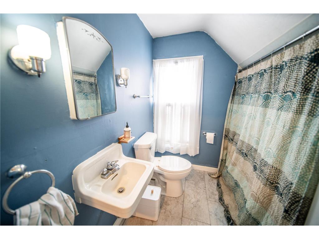 401 1st Street Fountain MN 55935 6825149 image22