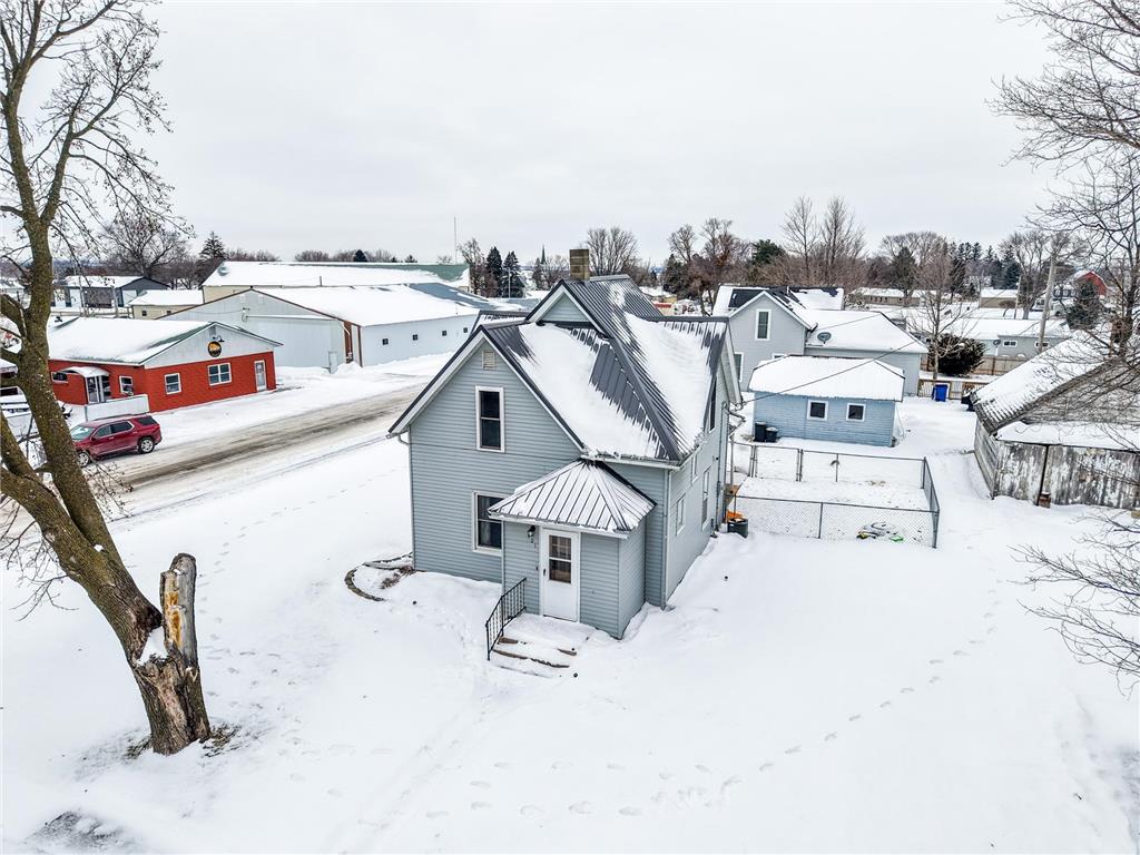 401 1st Street Fountain MN 55935 6825149 image3