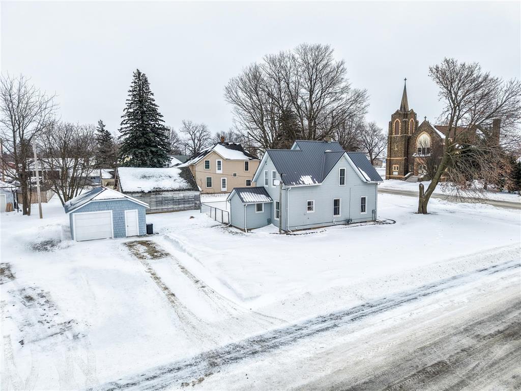 401 1st Street Fountain MN 55935 6825149 image5