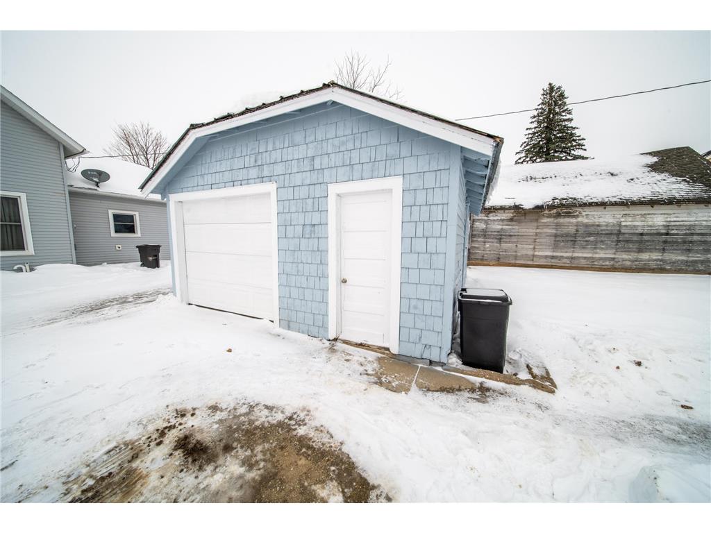 401 1st Street Fountain MN 55935 6825149 image6