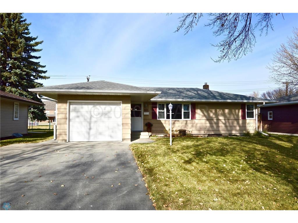 401 25th Avenue N Fargo ND 58102 7067670 image1