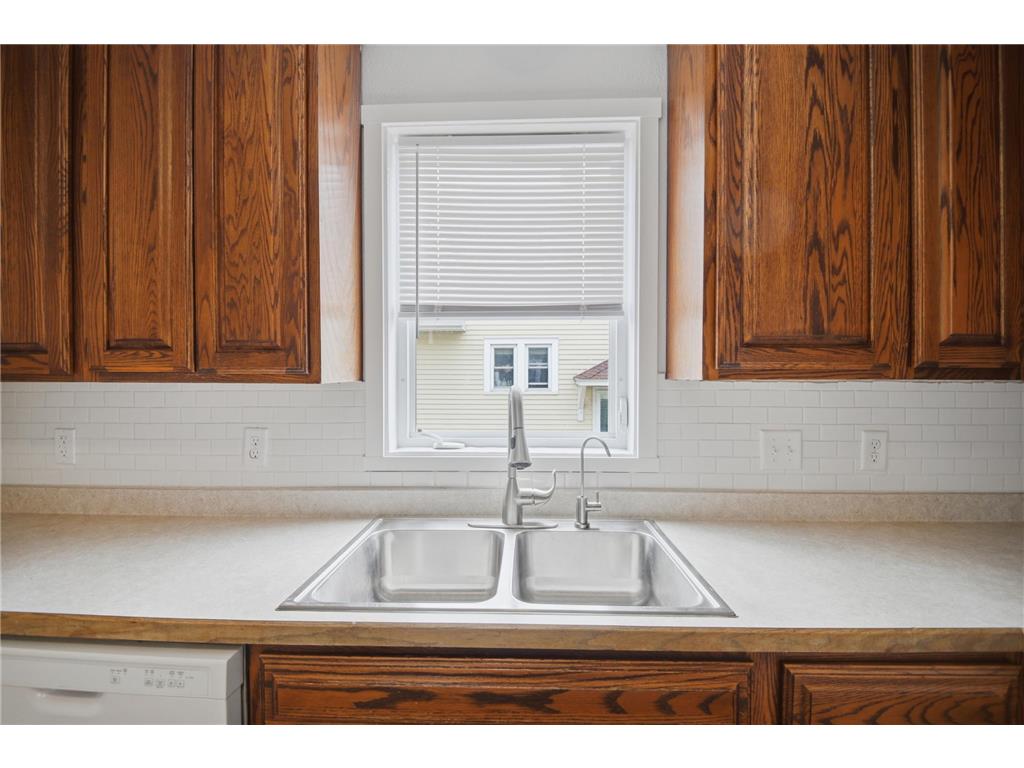 401 3rd Avenue SW Austin MN 55912 7055345 image5