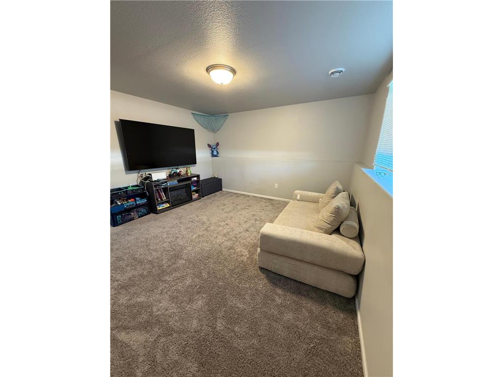 401 7th Street E Horace ND 58047 7095508 image12