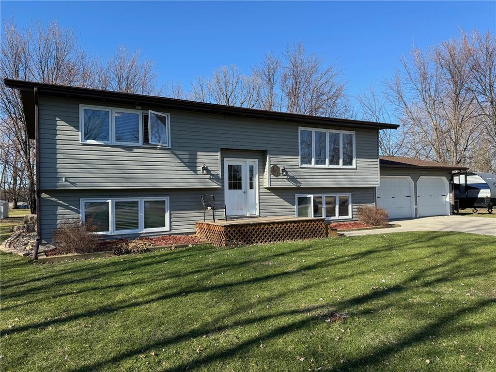 401 9th Street NE Roseau MN 56751 6524807 image1