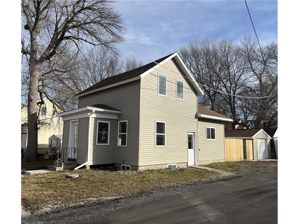401 Adams Avenue Albert Lea MN 56007 6486155 image1