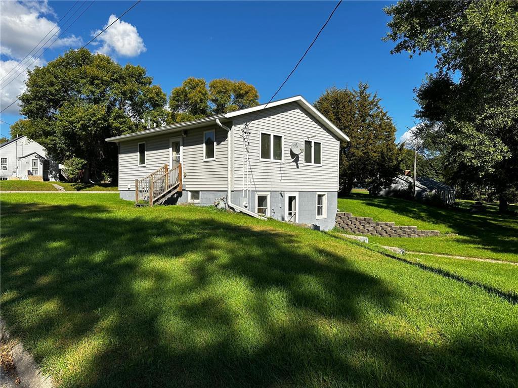 401 E Broadway Street Starbuck MN 56381 6817688 image1