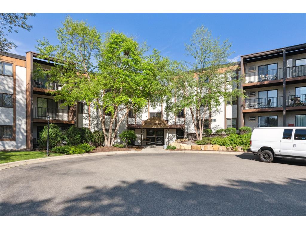 401 E Burnsville Parkway #106 Burnsville MN 55337 6786879 image24