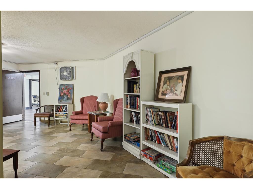 401 E Burnsville Parkway #106 Burnsville MN 55337 6786879 image34