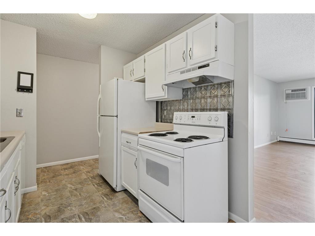 401 E Burnsville Parkway #106 Burnsville MN 55337 6786879 image5