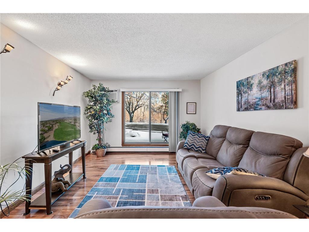 401 E Burnsville Parkway #116 Burnsville MN 55337 6490338 image1