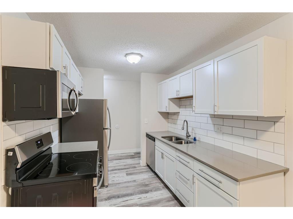 401 E Burnsville Parkway #205 Burnsville MN 55337 6625468 image1