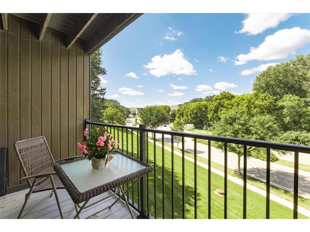 401 E Burnsville Parkway #241 Burnsville MN 55337 6772920 image1