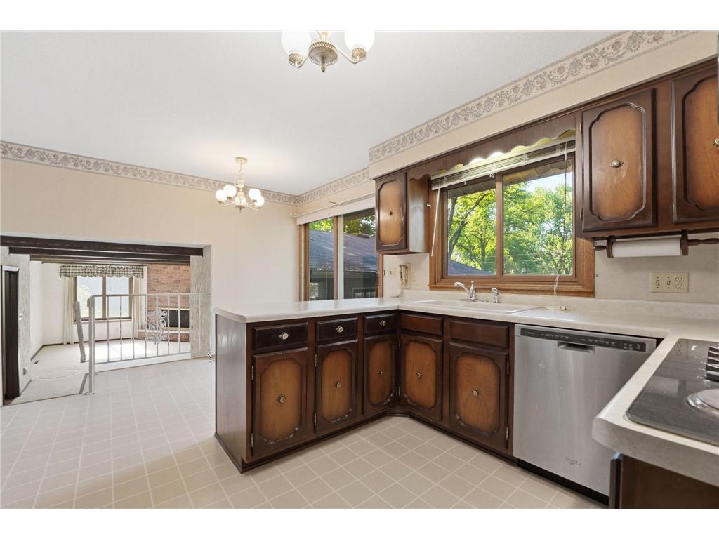 401 Felix Lane West Saint Paul MN 55118 7072396 image16