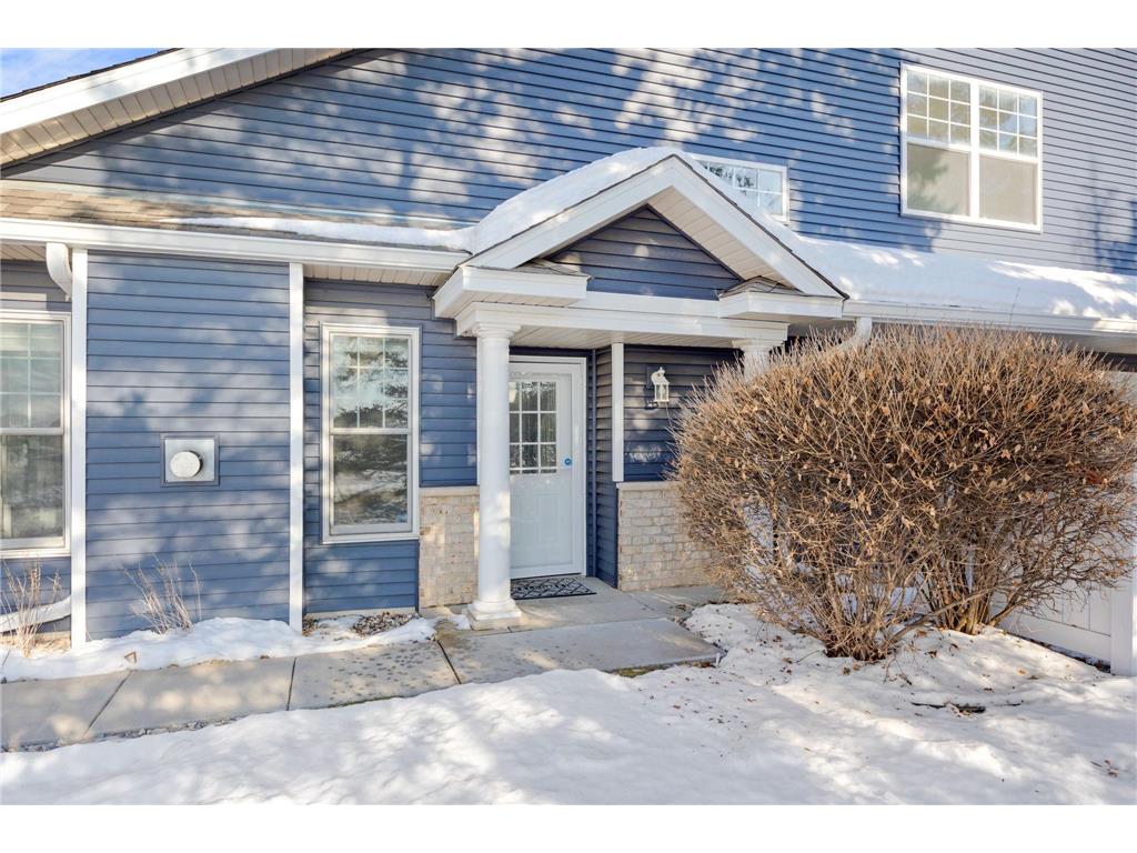 401 Hickory Lane N Oakdale MN 55128 7000327 image2