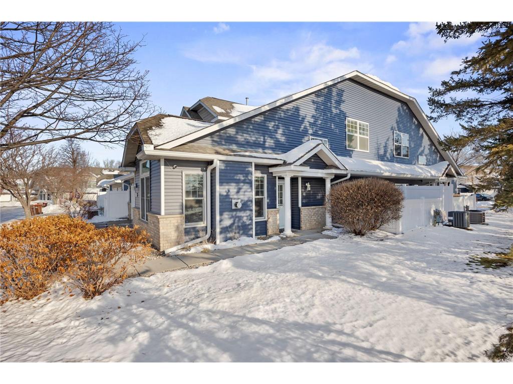 401 Hickory Lane N Oakdale MN 55128 7000327 image21