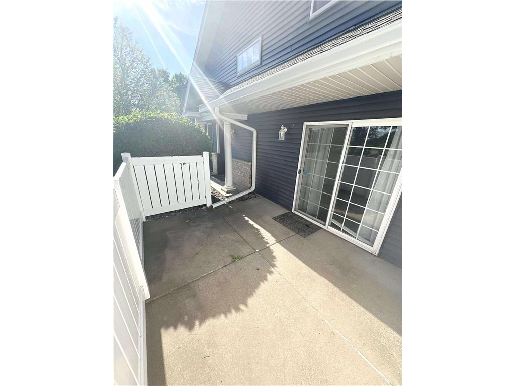 401 Hickory Lane N Oakdale MN 55128 7000327 image25