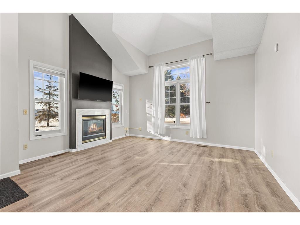 401 Hickory Lane N Oakdale MN 55128 7000327 image4