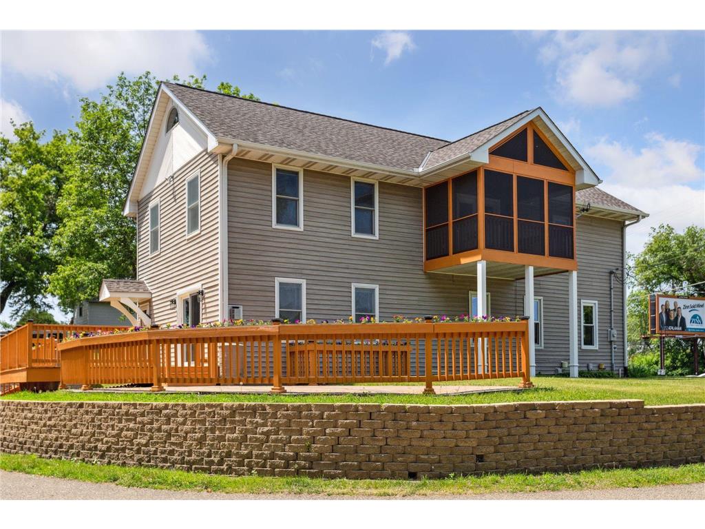 401 Highway 7 Excelsior MN 55331 - Galpin 6405129 image1