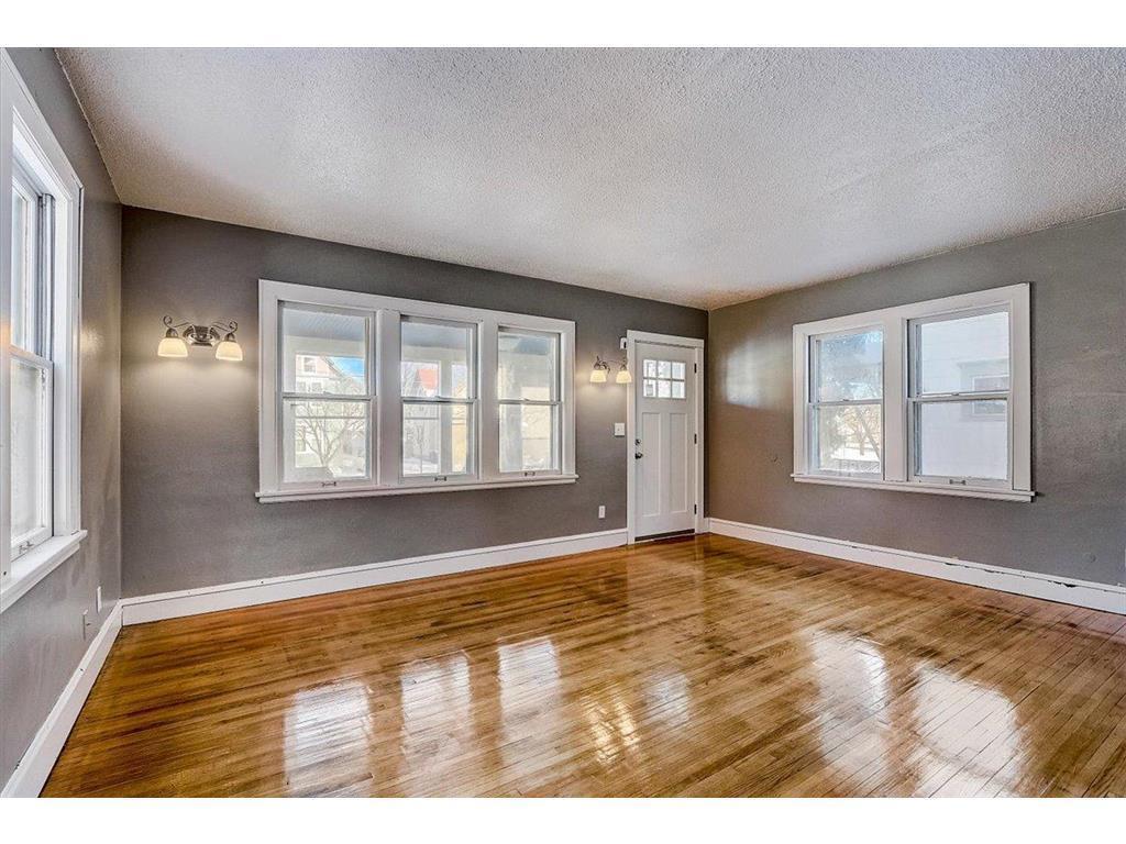 401 Hope Street Saint Paul MN 55106 6464974 image1