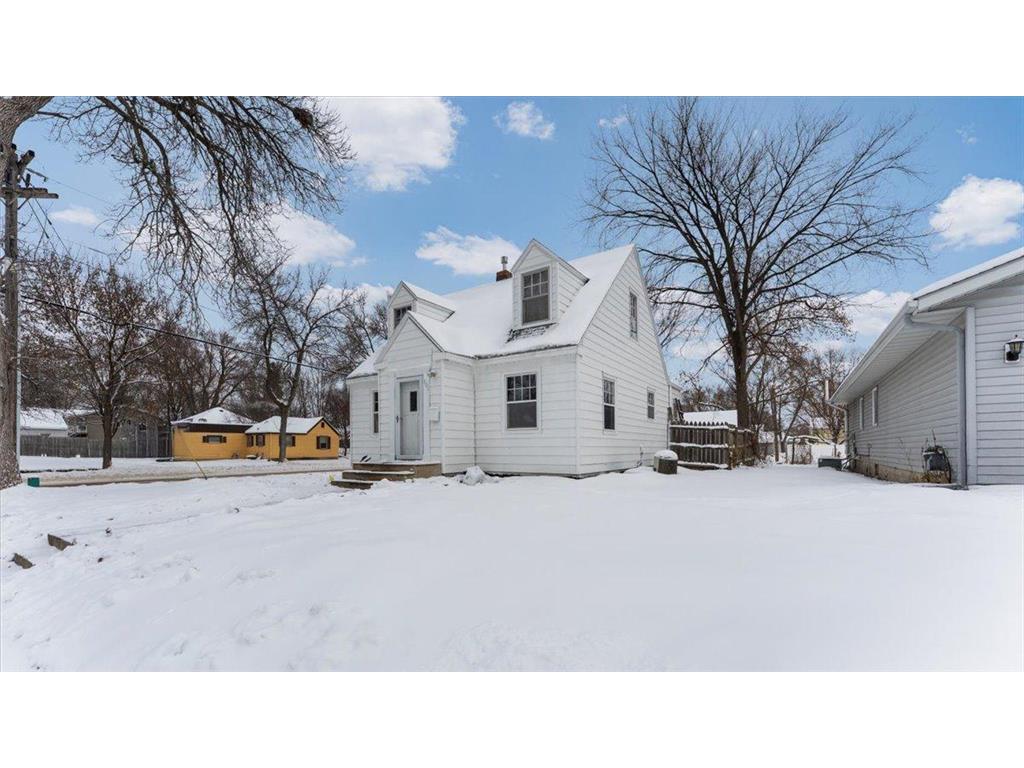 401 Julii Street Willmar MN 56201 6813456 image2