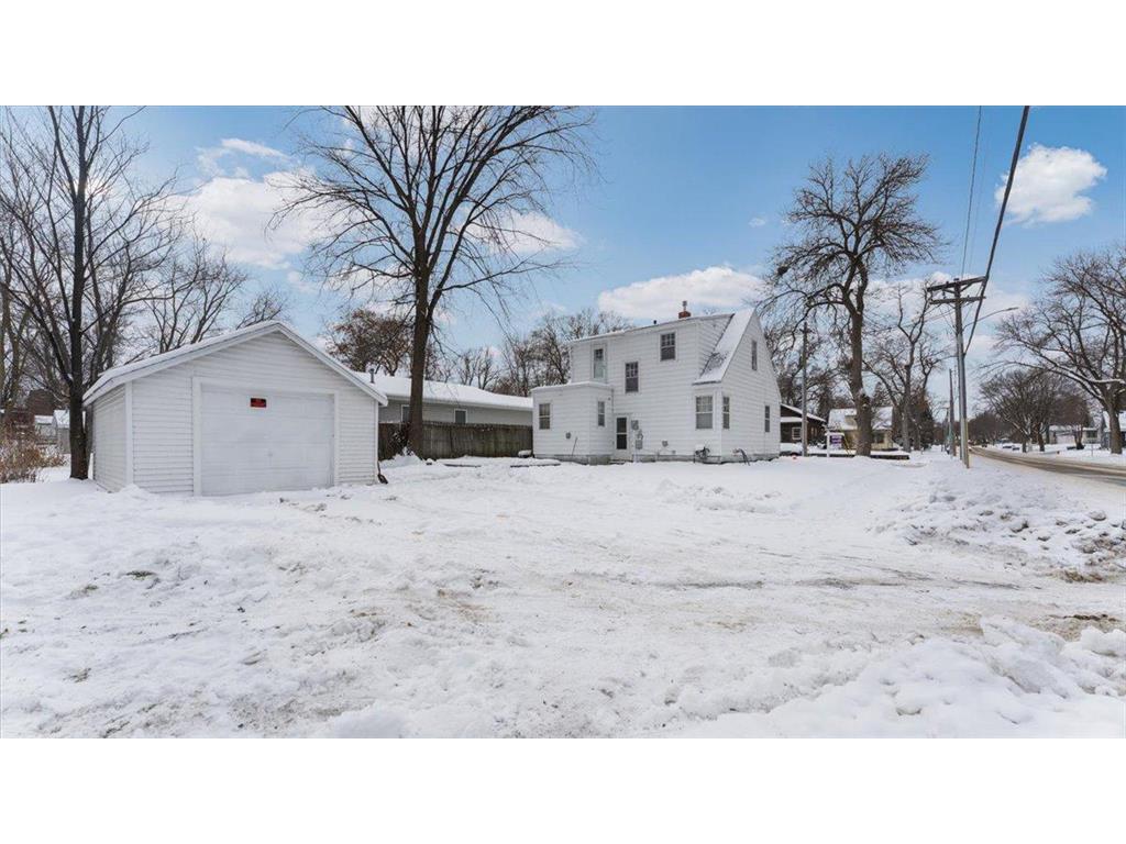 401 Julii Street Willmar MN 56201 6813456 image26