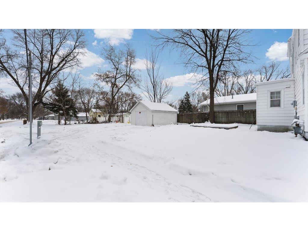 401 Julii Street Willmar MN 56201 6813456 image27