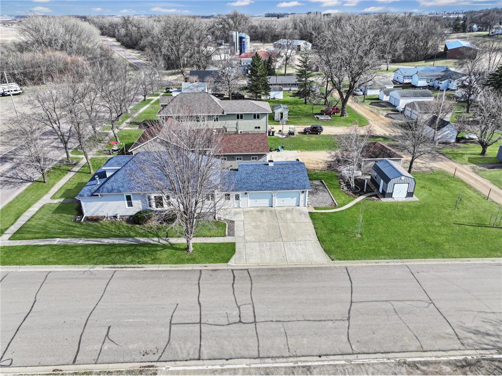 401 Lake Avenue S Balaton MN 56115 7042006 image1