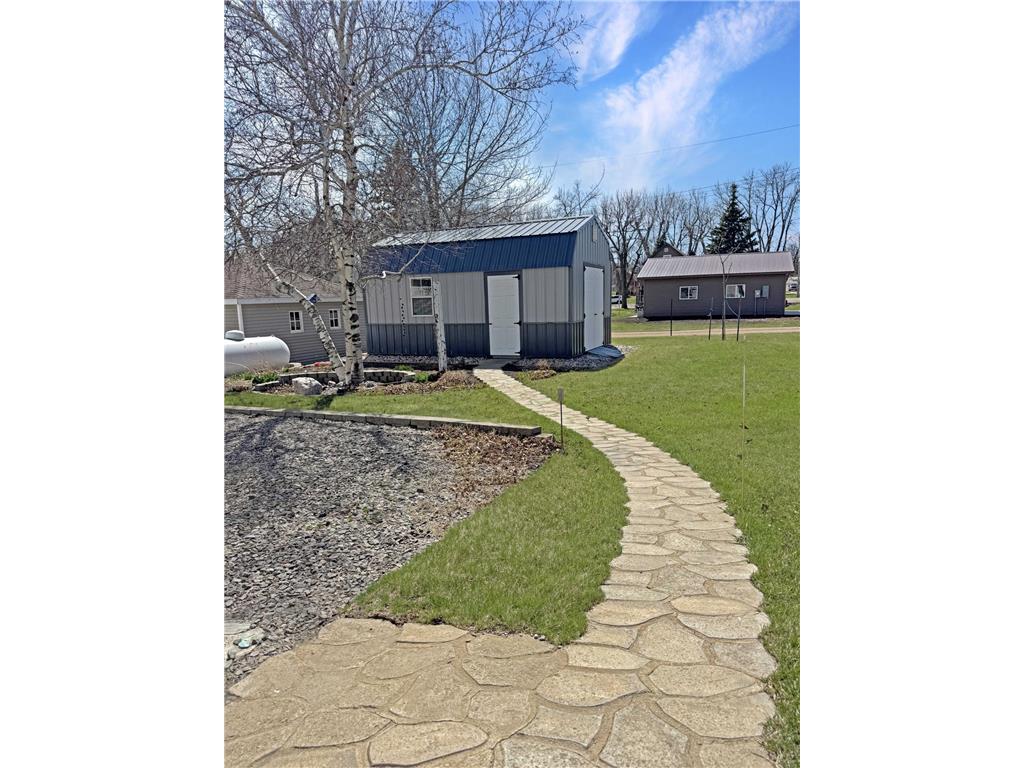 401 Lake Avenue S Balaton MN 56115 7042006 image4